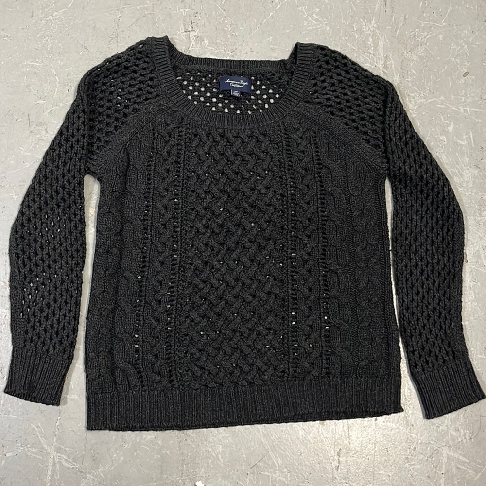 American Eagle Outfitters woman’s dark blue porous style cable-knit swea…